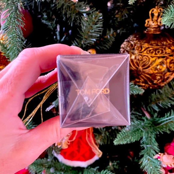 Tom Ford, EAU DE PARFUM, 1.7fl oz. BRAND NEW! Never opened! - Picture 2 of 8